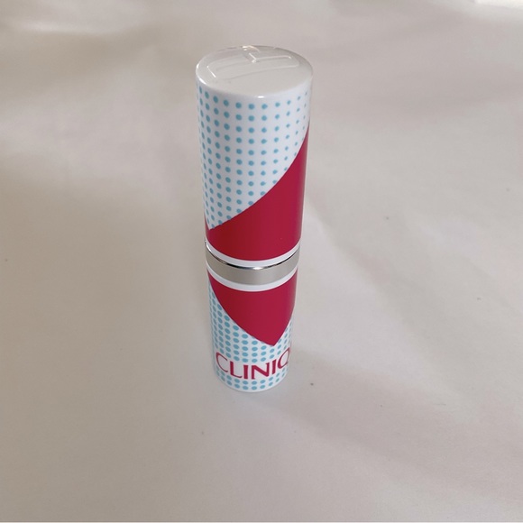 New Clinique Bare Pop 02 Lip Colour + Primer - Picture 3 of 4